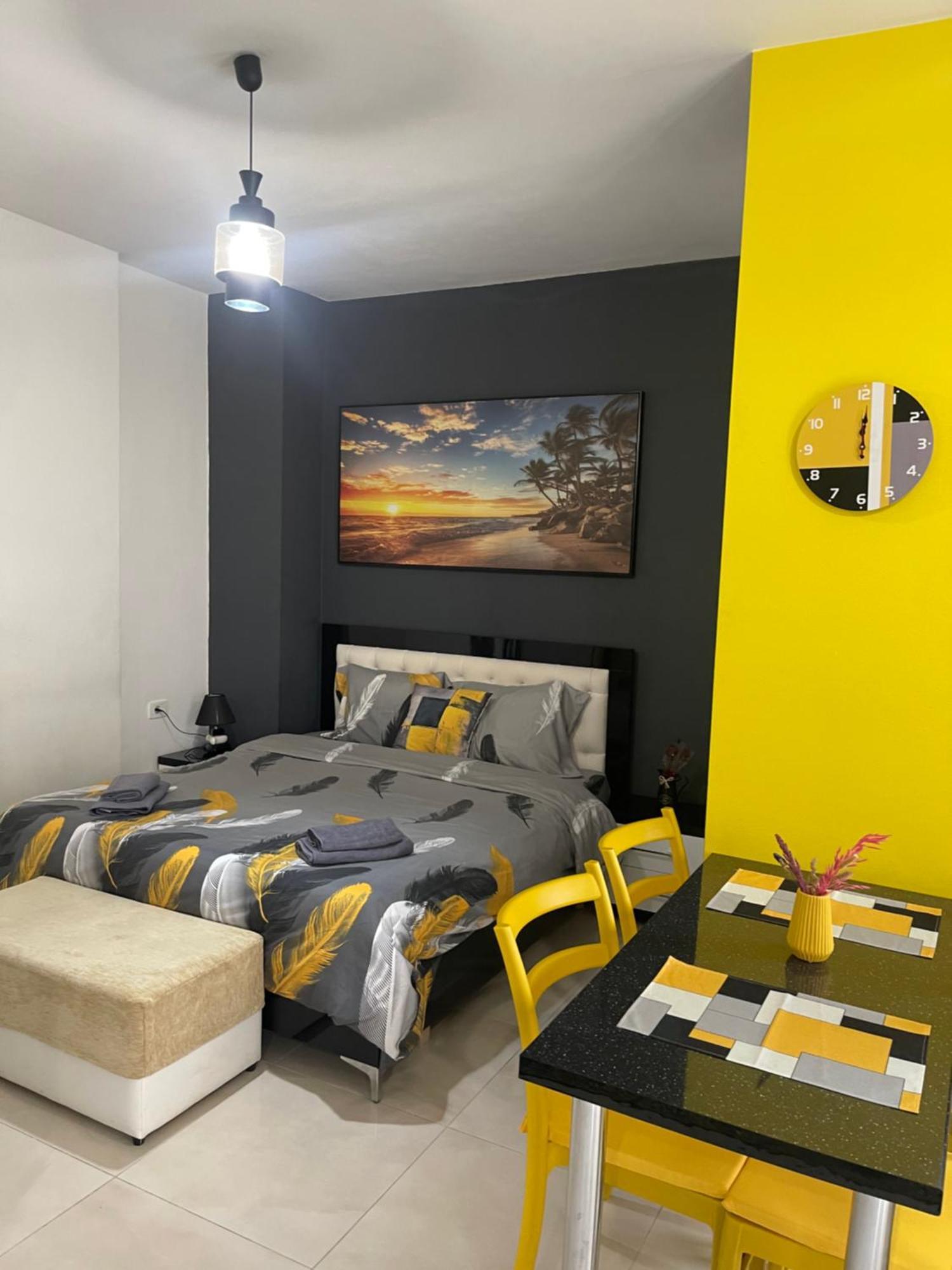 Marsela Gurma Apartments Sarandë Exterior foto